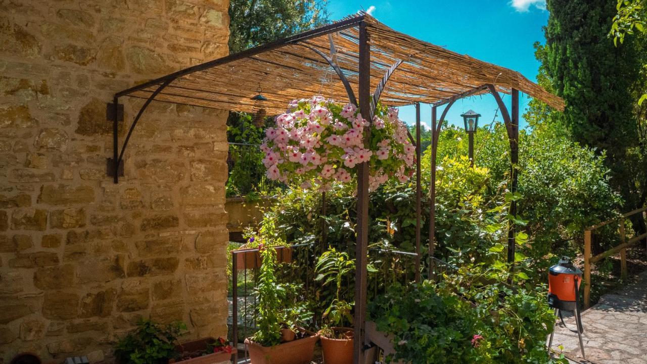Le Case Gialle Gualdo Cattaneo Esterno foto