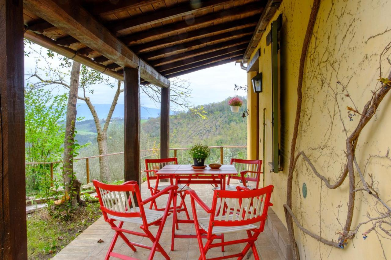Le Case Gialle Gualdo Cattaneo Esterno foto