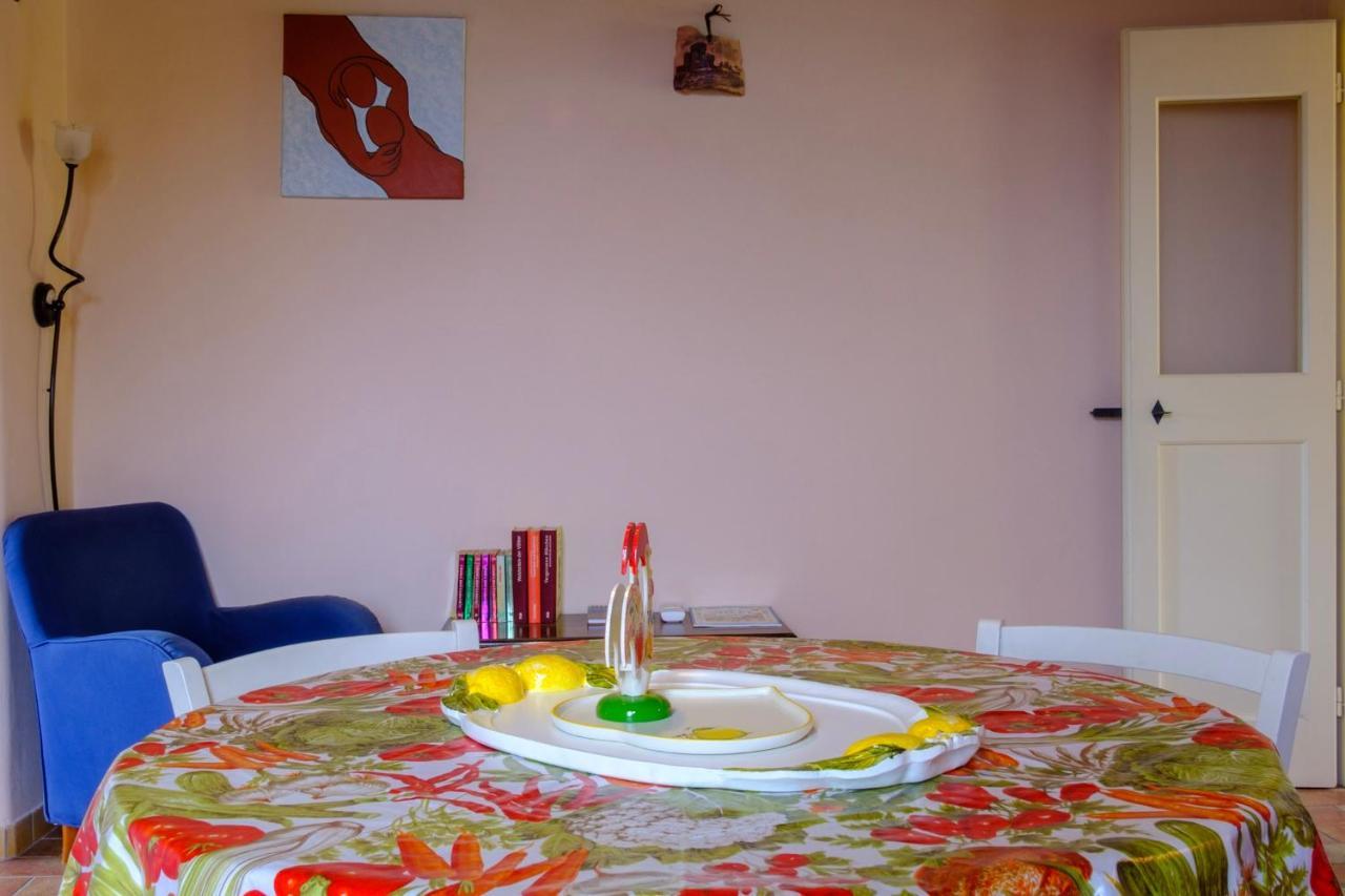 Le Case Gialle Gualdo Cattaneo Esterno foto